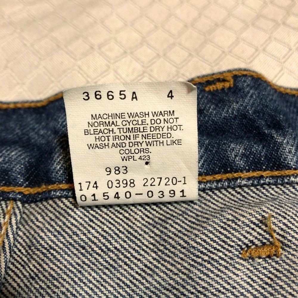 Vintage Levi’s 540 Relaxed Brown Tab Size W46 L34